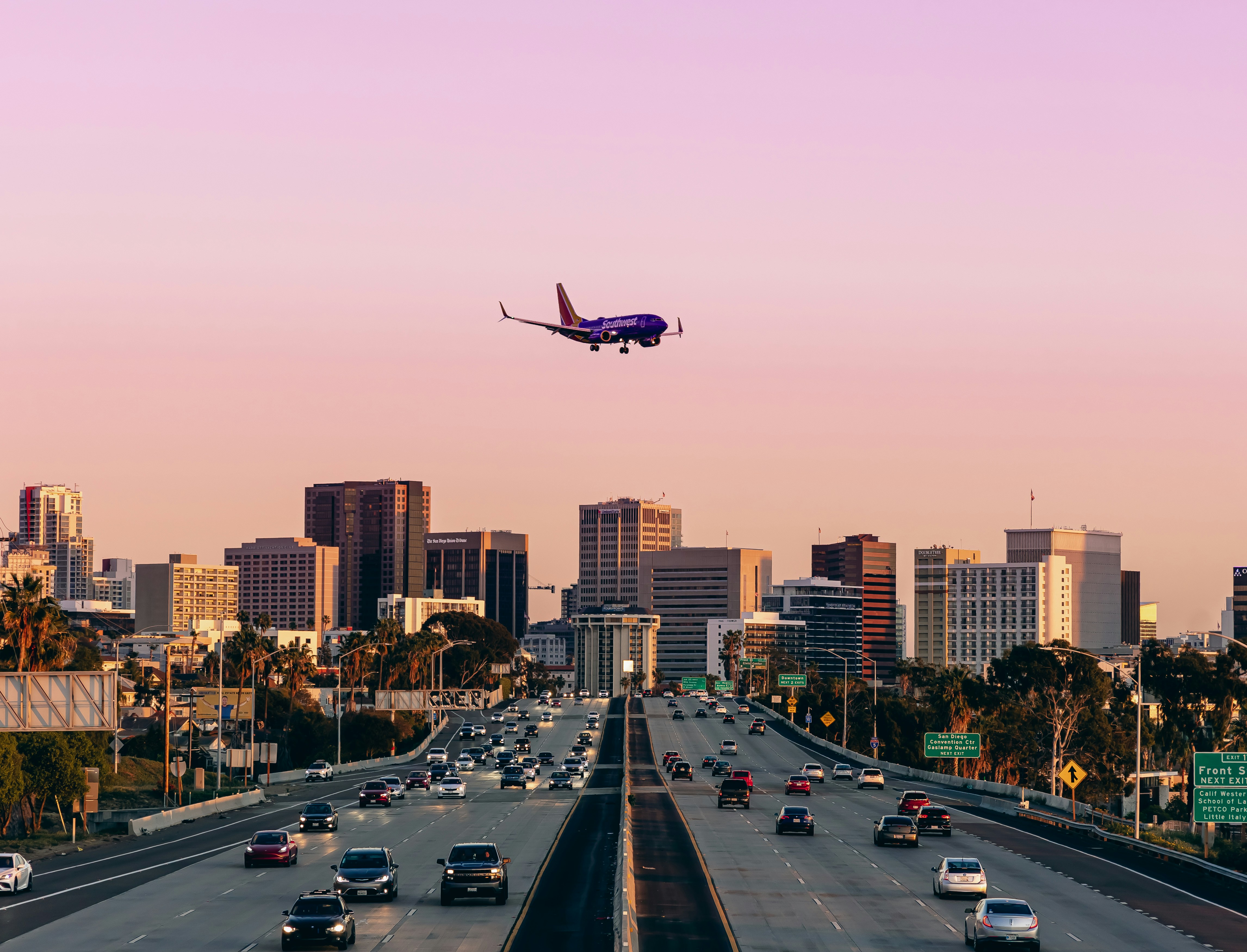 Plane landing in the United States